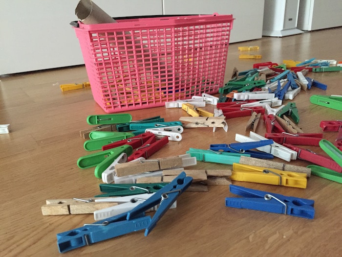 Schönes Kinderspielzeug: Wäscheklammern | Mehr Infos auf Mamaskind.de