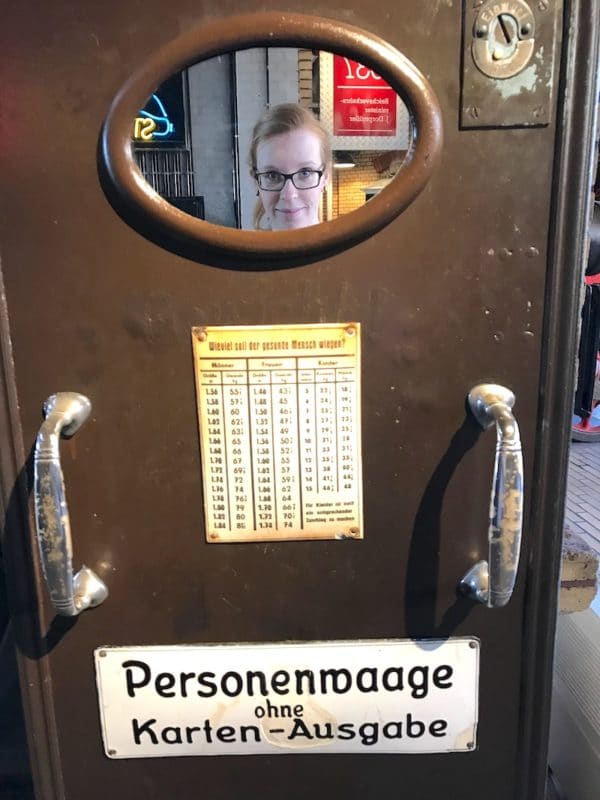 Personenwaage im Technikmuseum - 74 kg