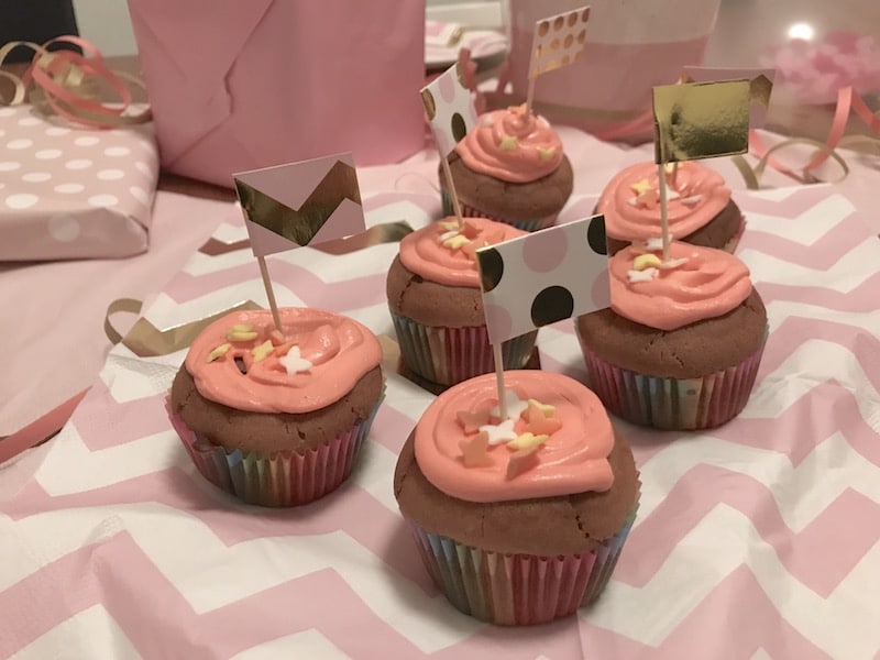 Rosafarbene Muffins für die Rosa-Gold-Party | Mehr Infos zum Rosa-Gold-Geburtstag auf Mamaskind.de