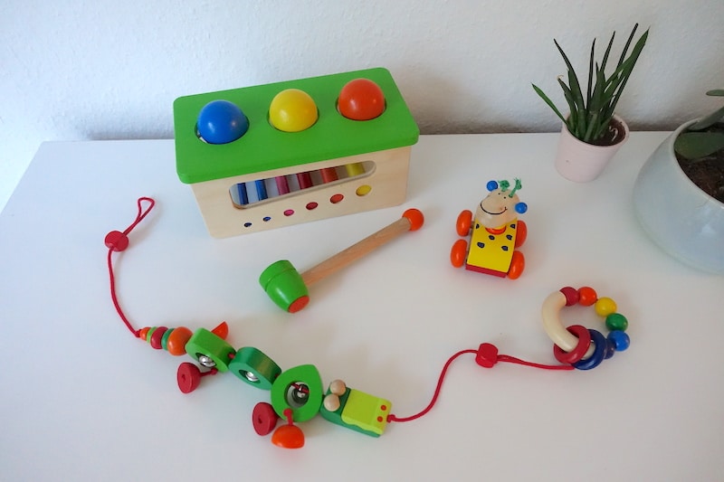 Selecta Holzspielzeug für Babys und Kleinkinder zum Bestaunen, Greifen und Spielen | Mehr Infos auf Mamaskind.de