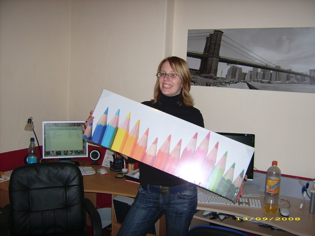 2008: Die erste eigene Wohnung: die Computer stehen, die Deko auch. ;) - Mamaskind.de