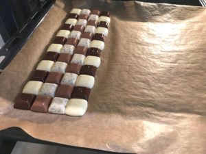 Schokolade bei 50 °C ca. 10 - 12 Minuten schmelzen - Mamaskind.de