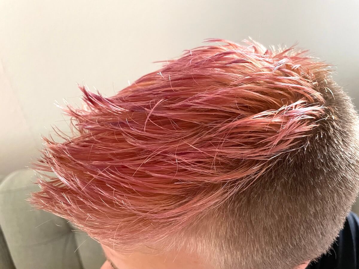 Ergebnis: Mein Teenager hat gefärbte Haare in Pastellrosa - bitte.kaufen