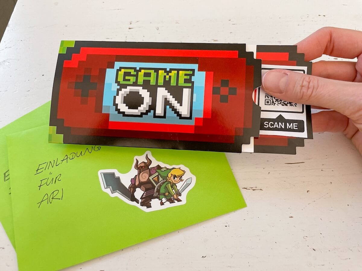 Zelda-Einladungskarte für kleine Gamer mit QR-Code zur Online-Wunschliste - bitte.kaufen