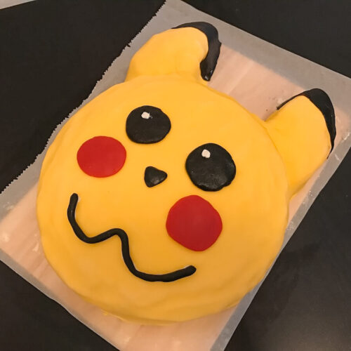 Pikachu-Torte selbst backen - Anleitung mit Fondant - bitte.kaufen