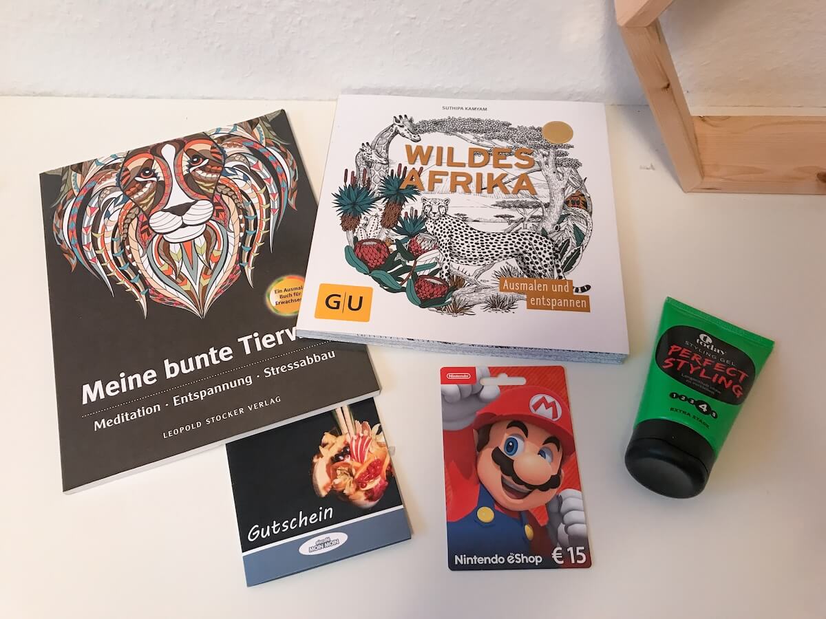 Geschenke für kreative 10-Jährige: Malbücher, Eis-Gutschein, Haargel und Nintento-Guthaben - bitte.kaufen