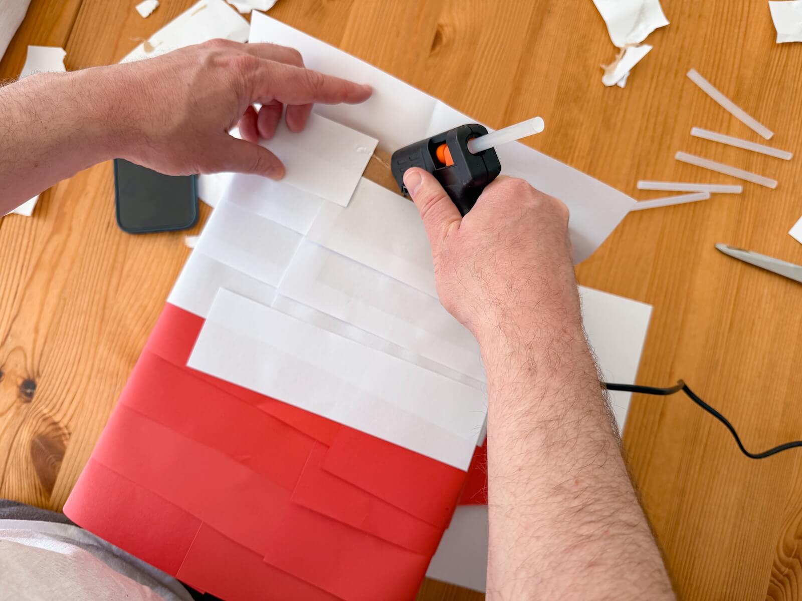 Fransen festkleben - nur am oberen Rand